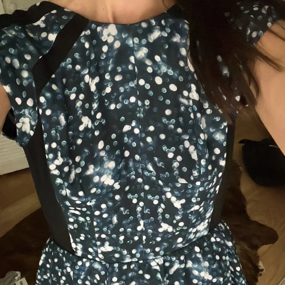 top - Picture 2 of 5